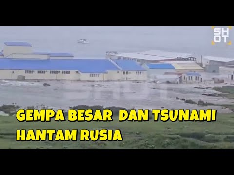 Youtube Thumbnail image of : TERBARU DETIK DETIK TSUNAMI BESAR HANTAM DARATAN RUSIA